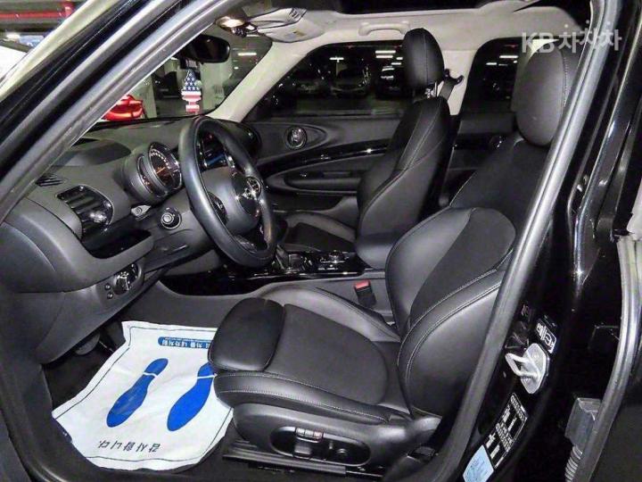 Mini Clubman 2.0 Cooper D High Trim 7