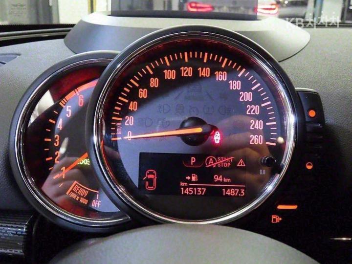 Mini Clubman 2.0 Cooper D High Trim 10