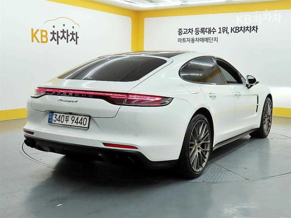 Porsche Panamera — miniaturë 4