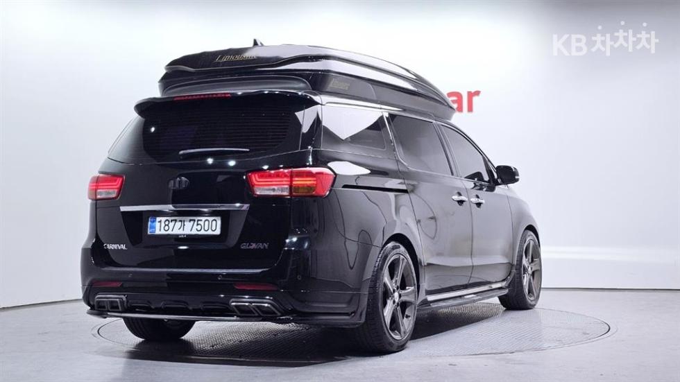2017 - kia carnival