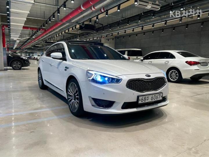 Kia K7 Hybrid 700h Prestige