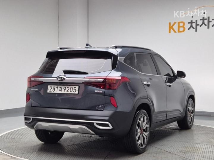 Kia Seltos 1.6 Gasoline Turbo 2WD Noblesse 4