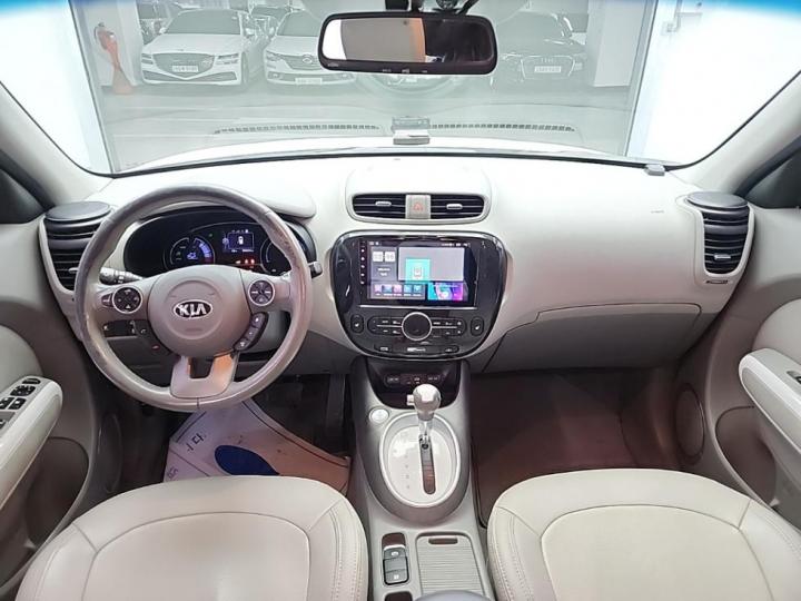 Kia Soul EV 8