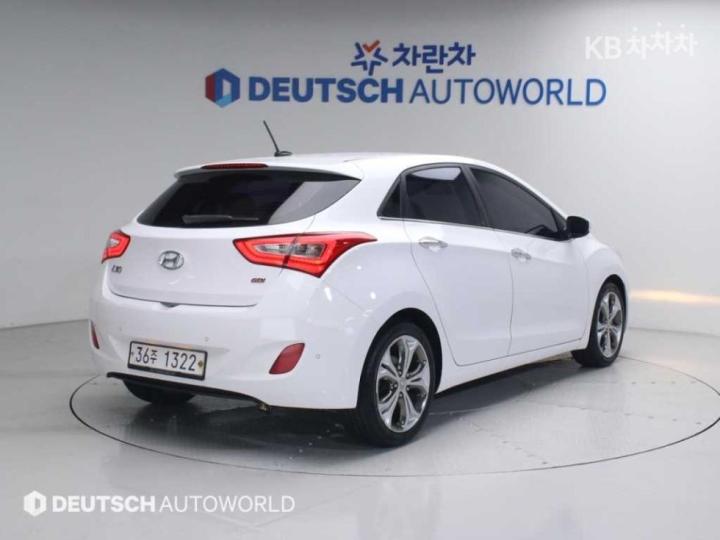 Hyundai i30 New 1.6 GDI Extreme 3