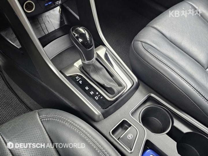 Hyundai i30 New 1.6 GDI Extreme 10