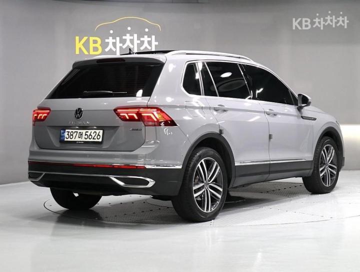 Volkswagen Tiguan 2.0 TDI 4Motion Prestige 4