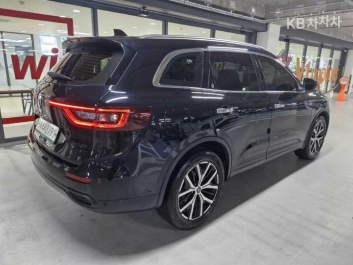 Renault QM6 2.0 LPe 2WD RE 5