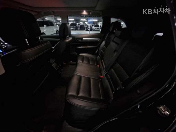 Renault QM6 2.0 LPe 2WD RE 8