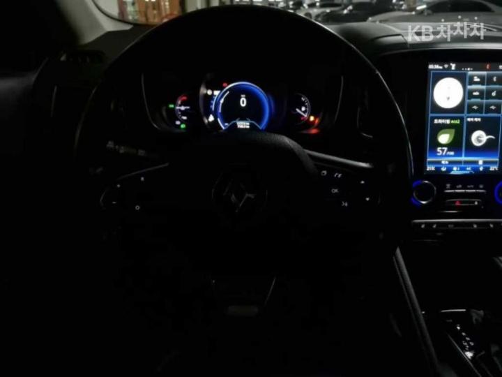 Renault QM6 2.0 LPe 2WD RE 9