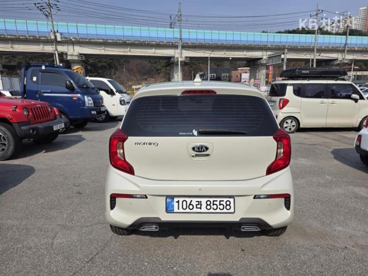 Kia Morning Urban JA 1.0 Gasoline Prestige 5