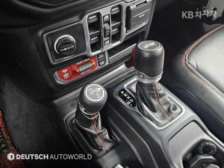 Jeep Wrangler JL 2.0 Rubicon 4 Duo Base Type 10