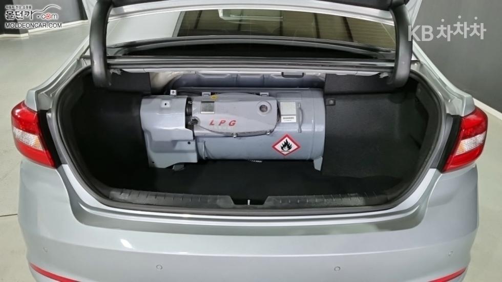 Hyundai Sonata — miniaturë 16