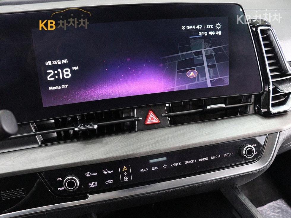 2023 - kia sportage