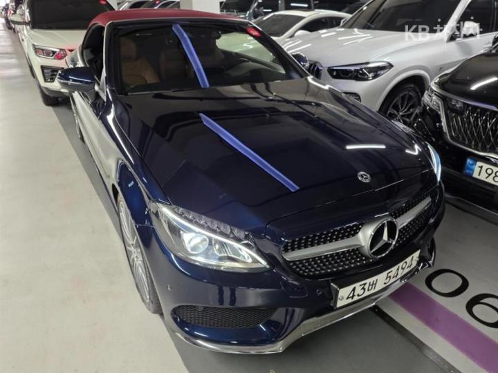 Mercedes-Benz C-Class C200 Cabriolet 4