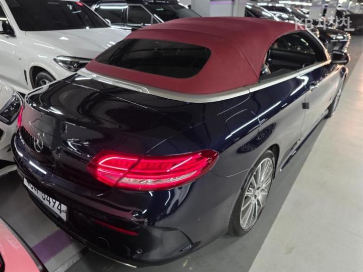 Mercedes-Benz C-Class C200 Cabriolet 6