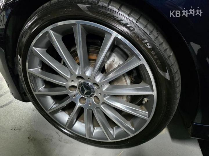 Mercedes-Benz C-Class C200 Cabriolet 7