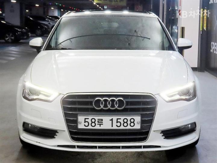 Audi A3 NEW 2.0 TDI Sedan Dynamic 8V 3