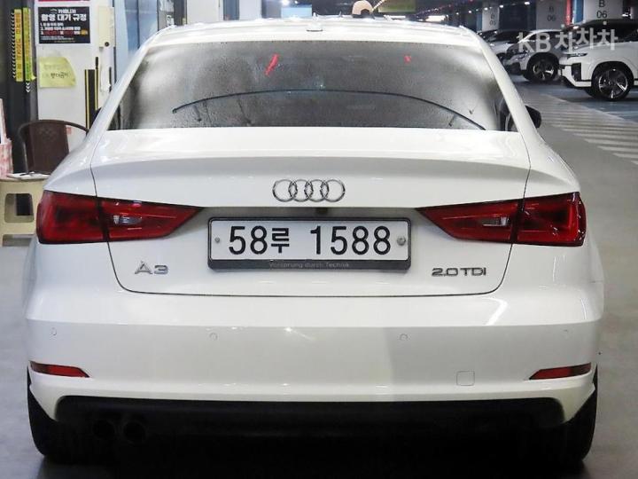 Audi A3 NEW 2.0 TDI Sedan Dynamic 8V 6