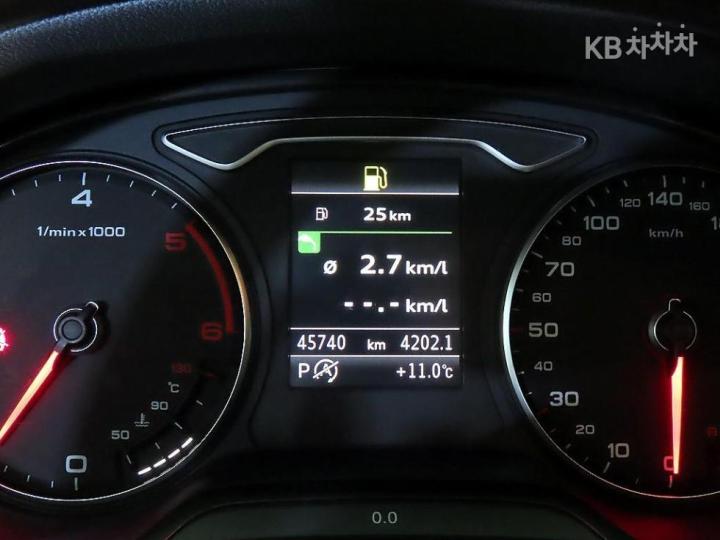 Audi A3 NEW 2.0 TDI Sedan Dynamic 8V 10