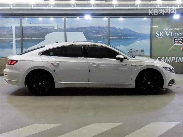 Volkswagen Arteon 2.0 TDI Elegance Prestige 4