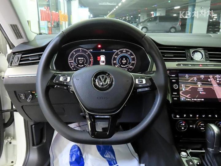 Volkswagen Arteon 2.0 TDI Elegance Prestige 9