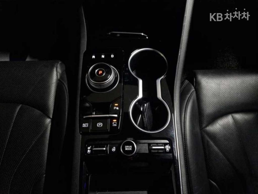 2020 - kia k5