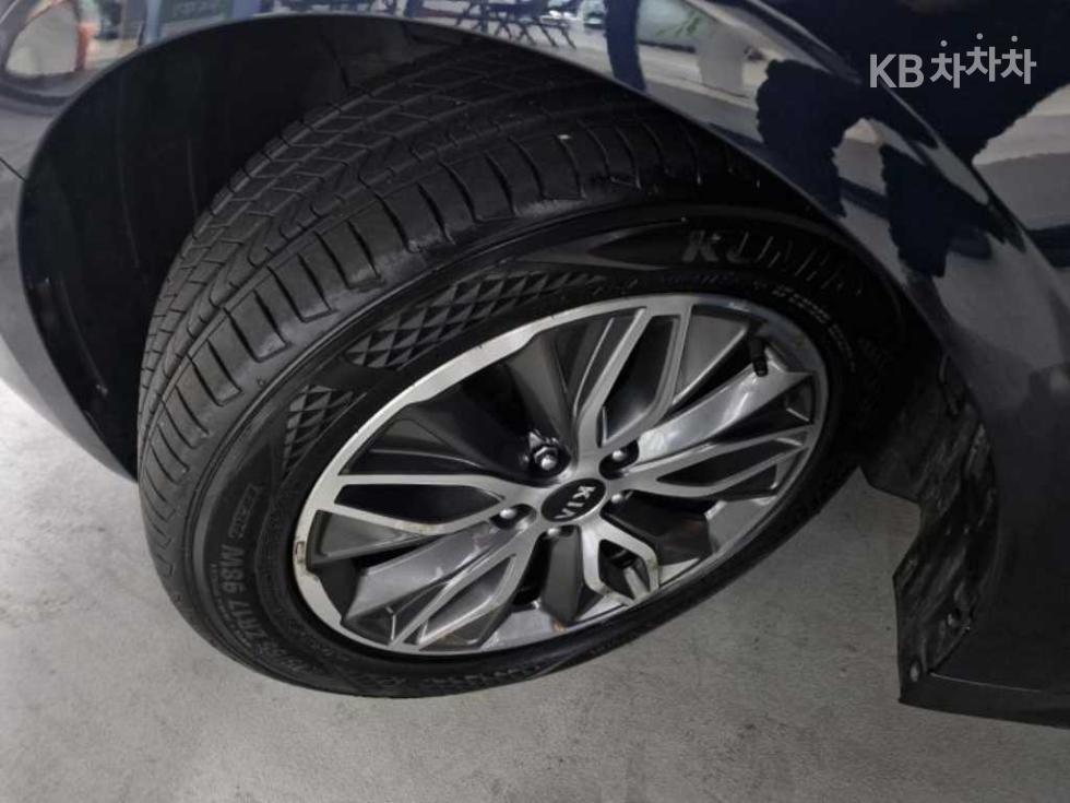 2020 - kia k5