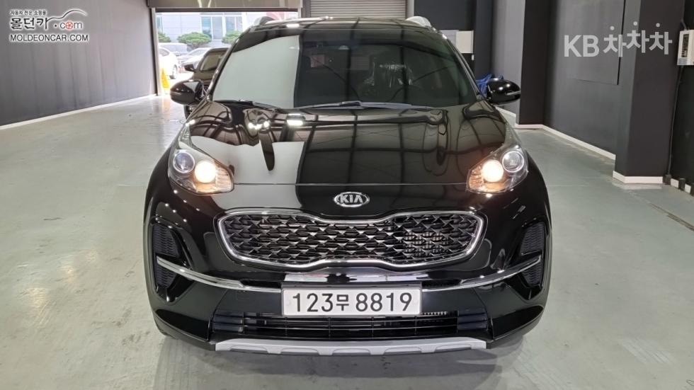 2021 - kia sportage