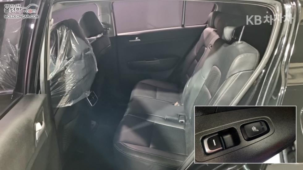 2021 - kia sportage