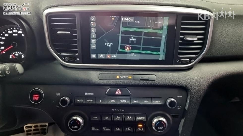 2021 - kia sportage