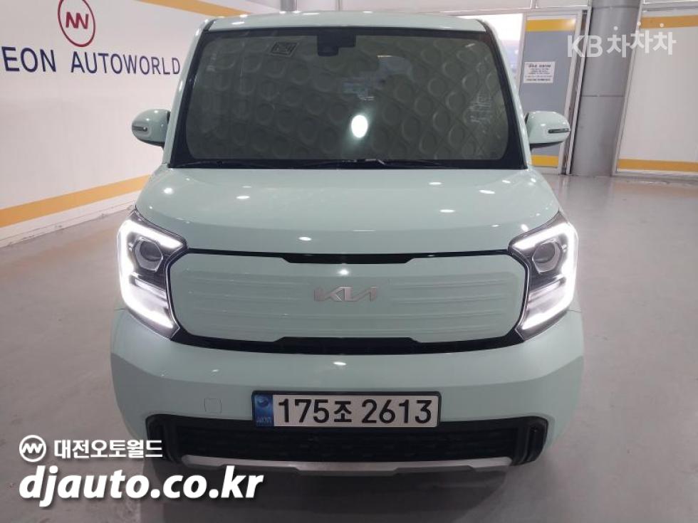 2023 - kia kia