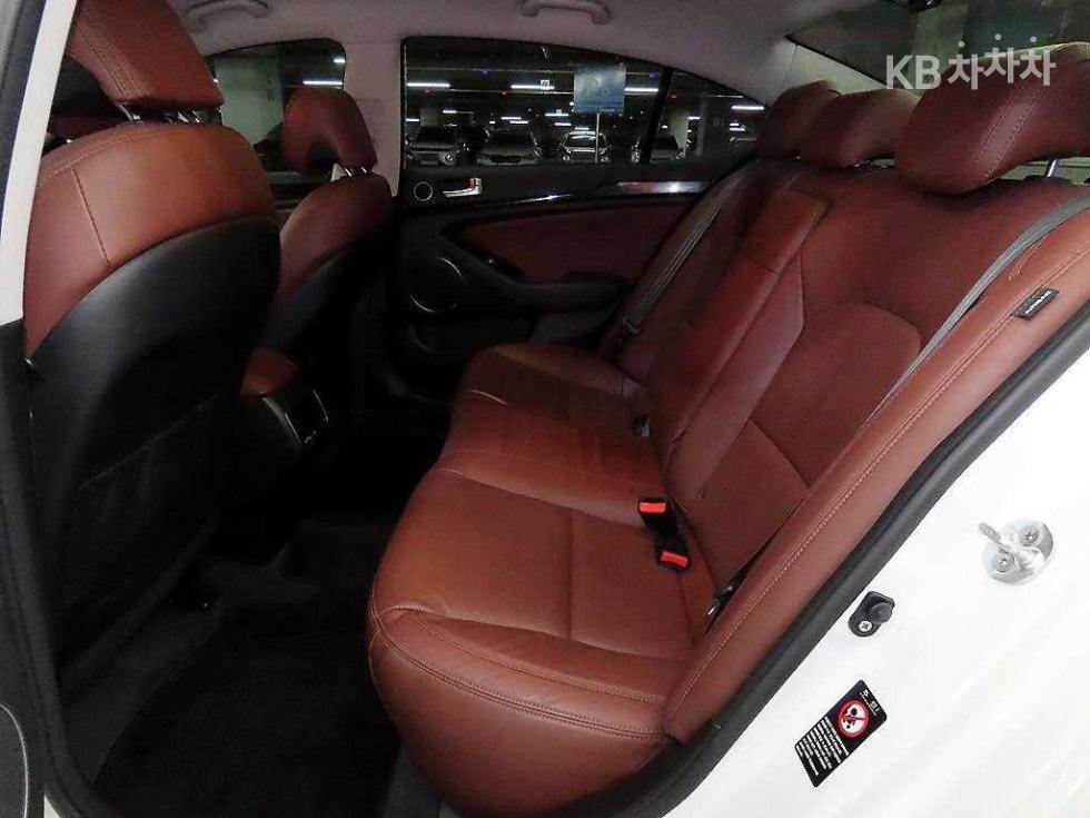 2016 - kia k7