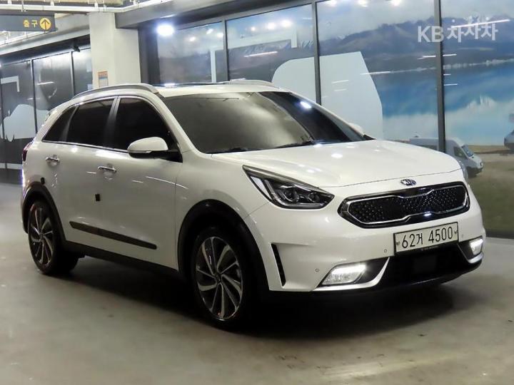 Kia Niro 1.6 Noblesse 2