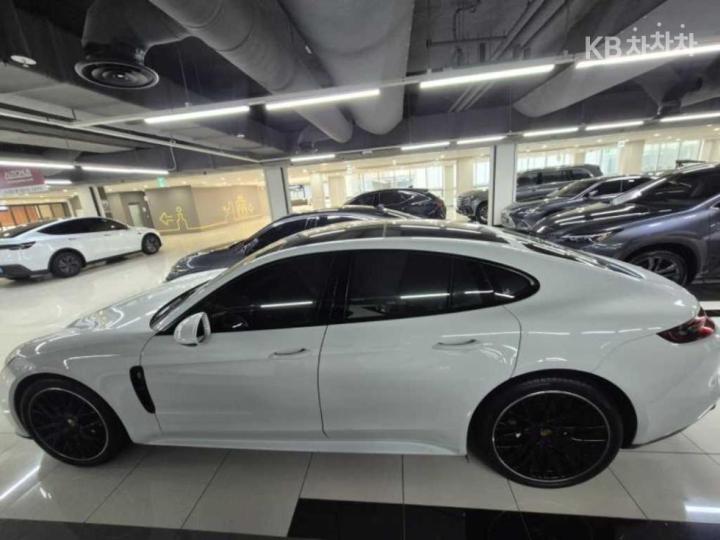 Porsche Panamera 971 3.0 4 Base Type 4