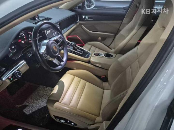 Porsche Panamera 971 3.0 4 Base Type 6