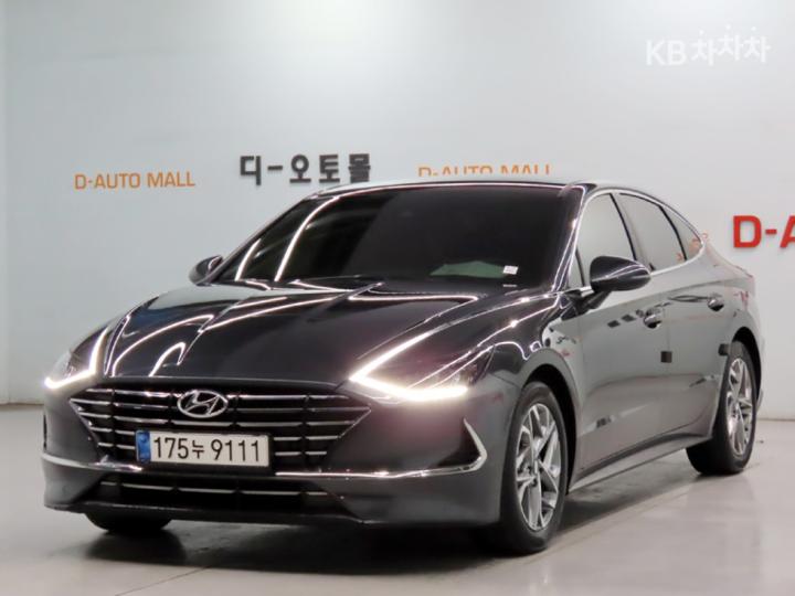 Hyundai Sonata DN8 2.0 Premium Family 3