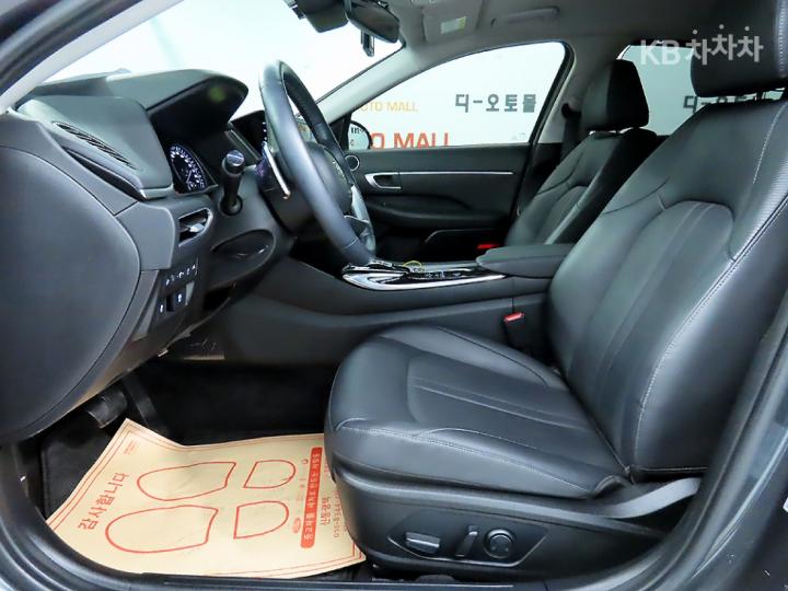 Hyundai Sonata DN8 2.0 Premium Family 8