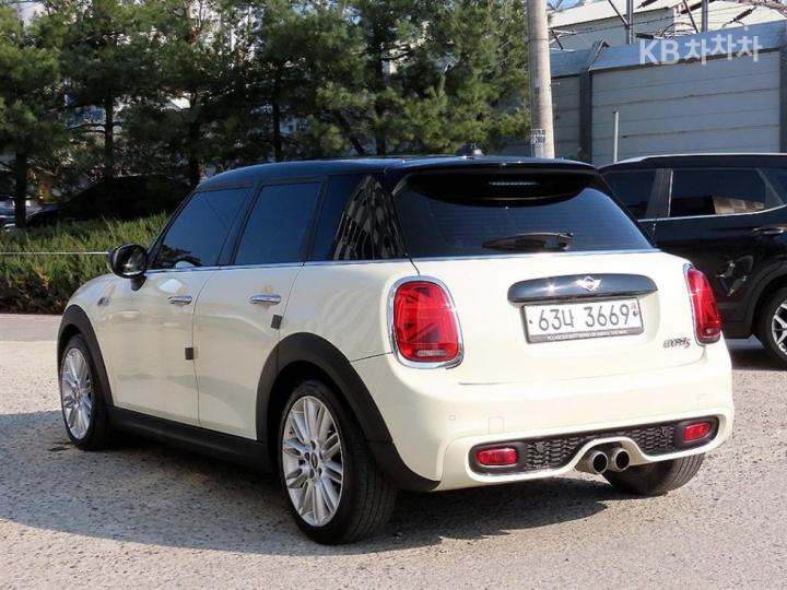 Mini Cooper 5 Duo S 2.0 Supreme 4
