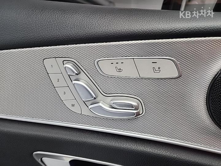 Mercedes-Benz E-Class W213 E300 Avantgarde 9