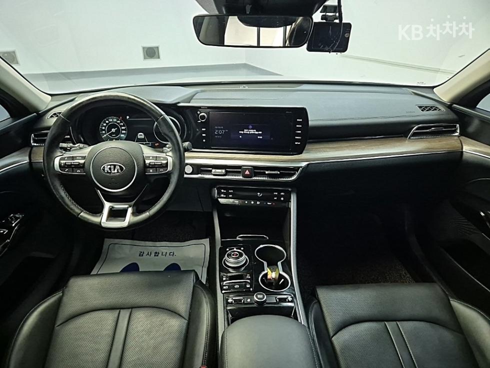 2020 - kia k5