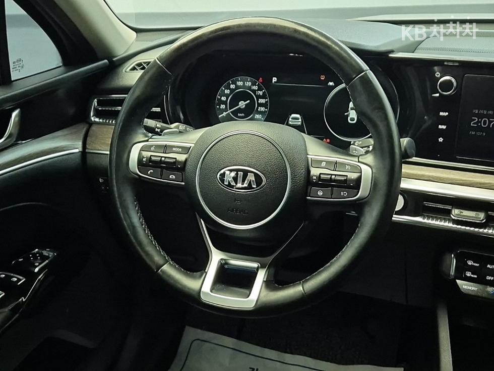 2020 - kia k5