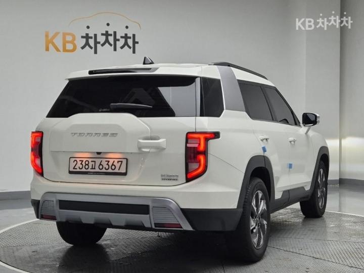 KG Mobility (Ssangyong) Torres Hybrid J100 1.5 T-GDI HEV T7 4