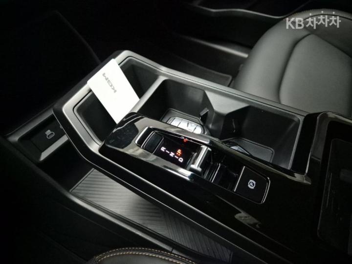 KG Mobility (Ssangyong) Torres Hybrid J100 1.5 T-GDI HEV T7 9