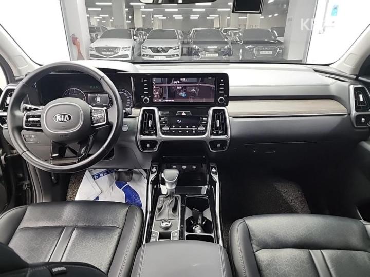 Kia Sorento MQ4 2.2 Diesel 2WD Prestige 8