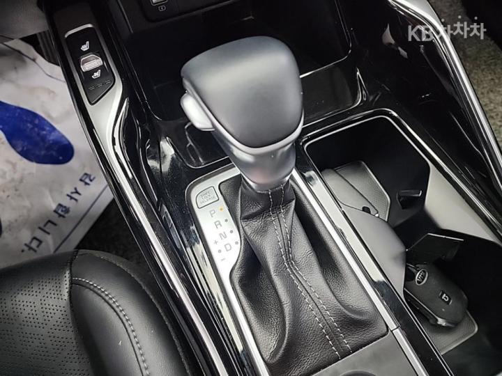 Kia Sorento MQ4 2.2 Diesel 2WD Prestige 9