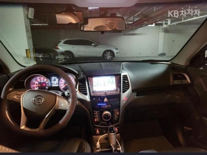 KG Mobility (Ssangyong) Tivoli Armor 1.6 Gasoline TX 2WD 5