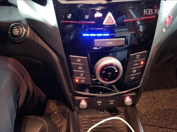 KG Mobility (Ssangyong) Tivoli Armor 1.6 Gasoline TX 2WD 7