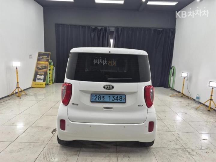 Kia Ray EV 4