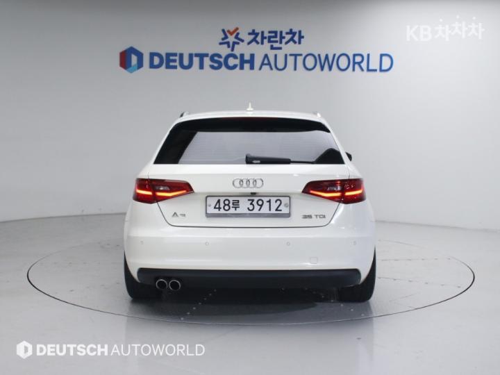 Audi A3 NEW 35 TDI Sportback Dynamic 8V 5