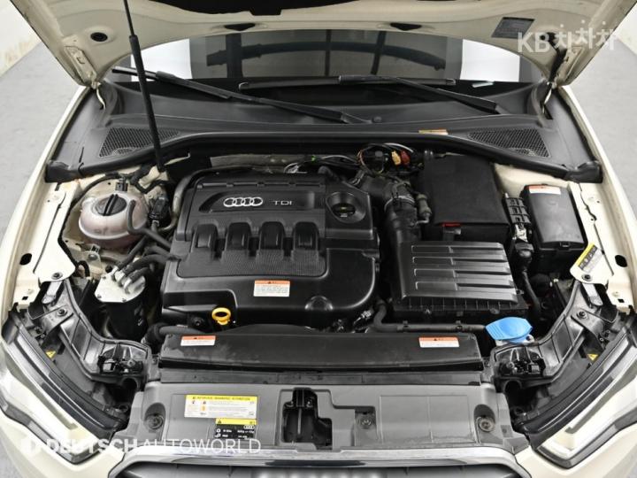 Audi A3 NEW 35 TDI Sportback Dynamic 8V 7